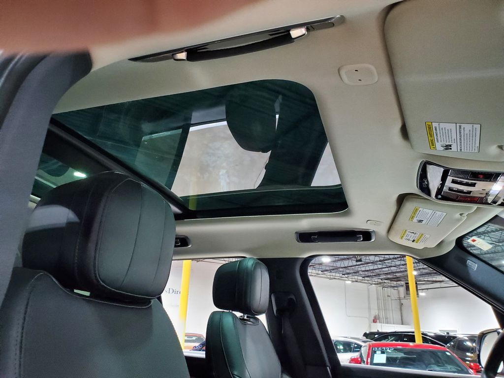 2024 Land Rover Range Rover SE - Photo 16