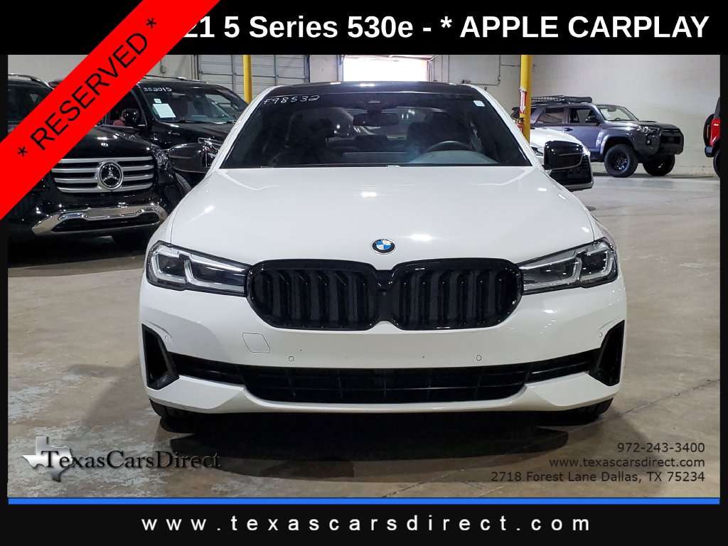 2021 BMW 5 Series 530e - Photo 2