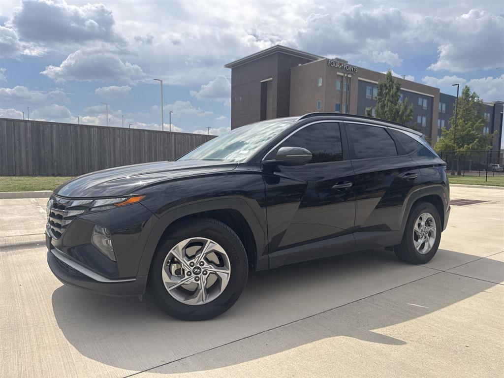 2022 Hyundai Tucson SEL photo 2