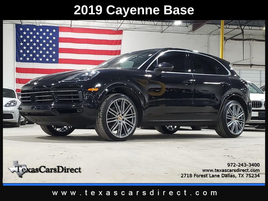 2019 Porsche Cayenne Base's photo