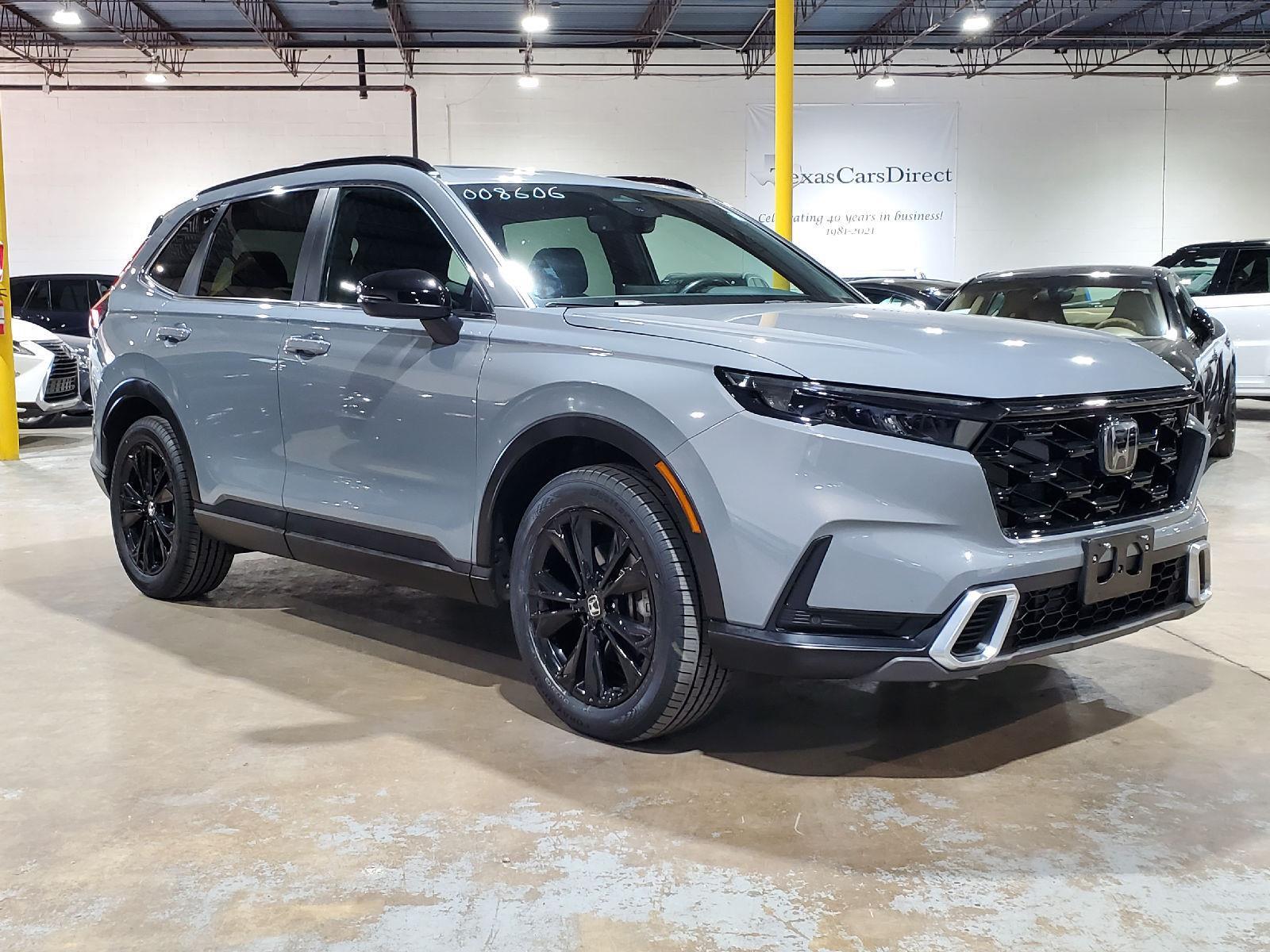 2023 Honda CR-V Hybrid Sport Touring photo 3