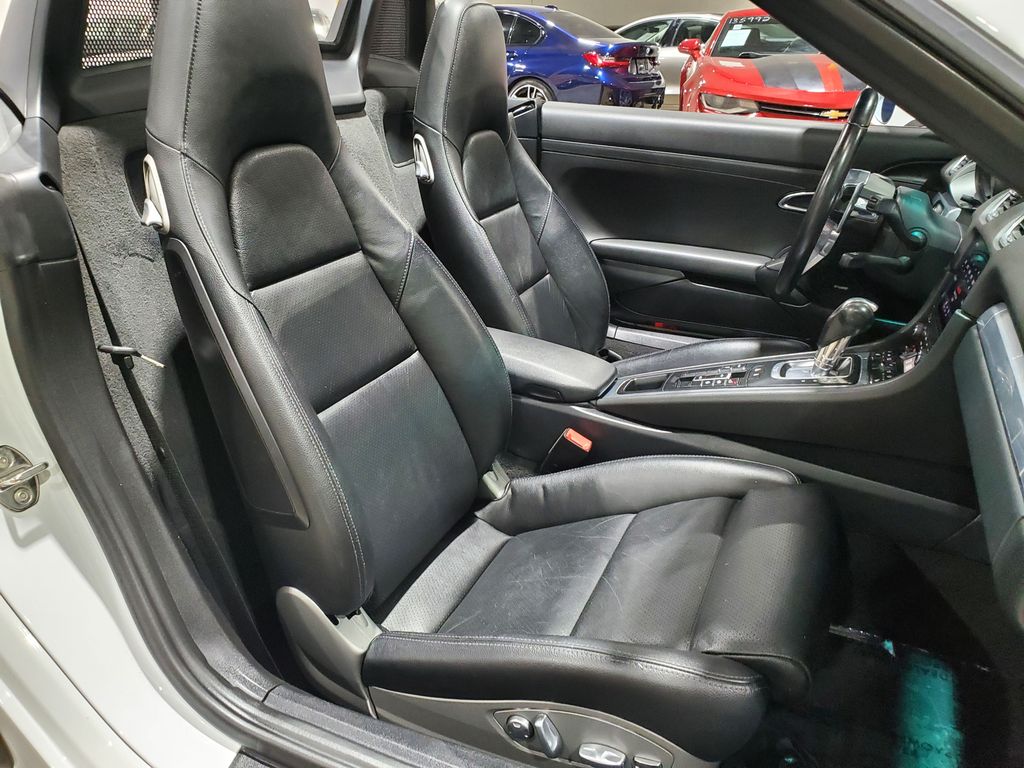 2019 Porsche 718 Base - Photo 13