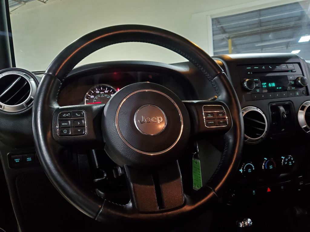 2015 Jeep Wrangler Unlimited Rubicon - Photo 30