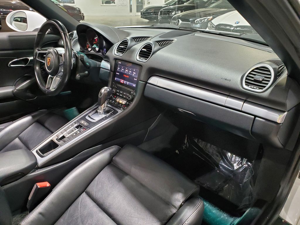 2019 Porsche 718 Base - Photo 14