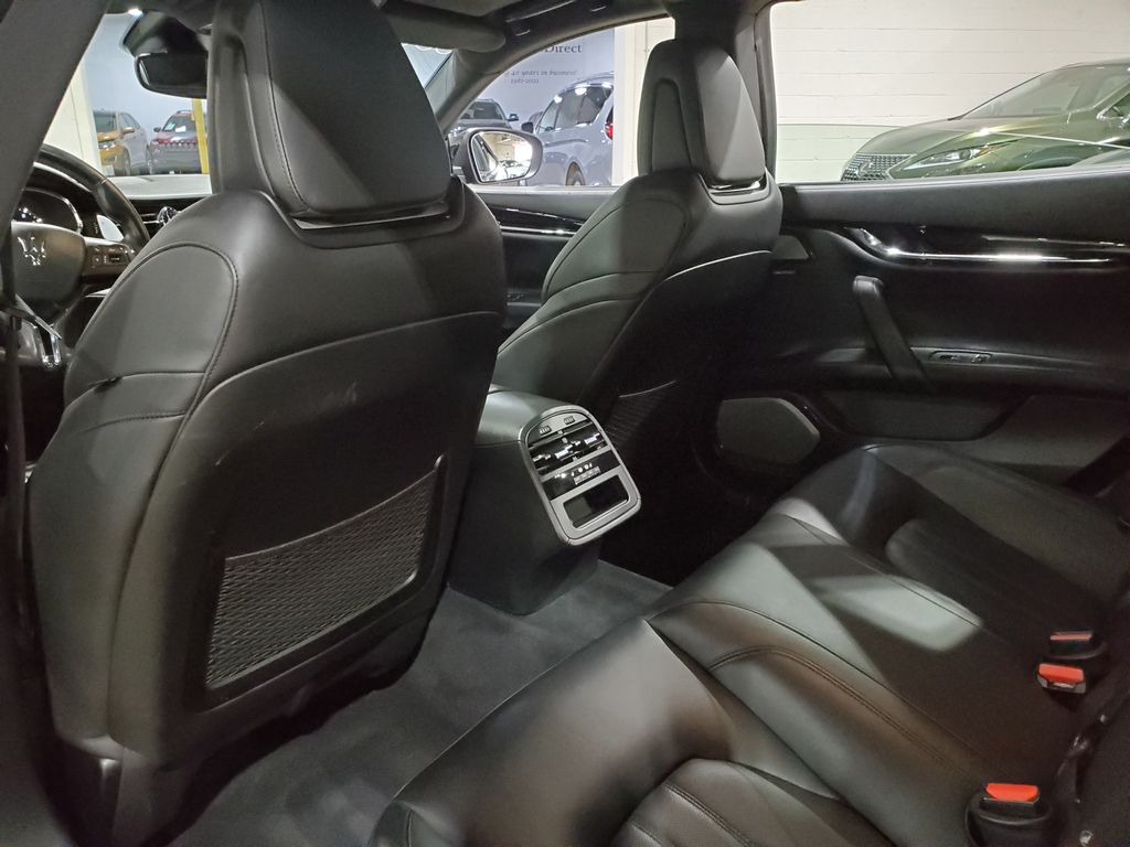 2018 Maserati Quattroporte S GranSport - Photo 24