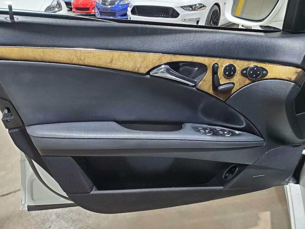 2008 Mercedes Benz E Sport photo 3