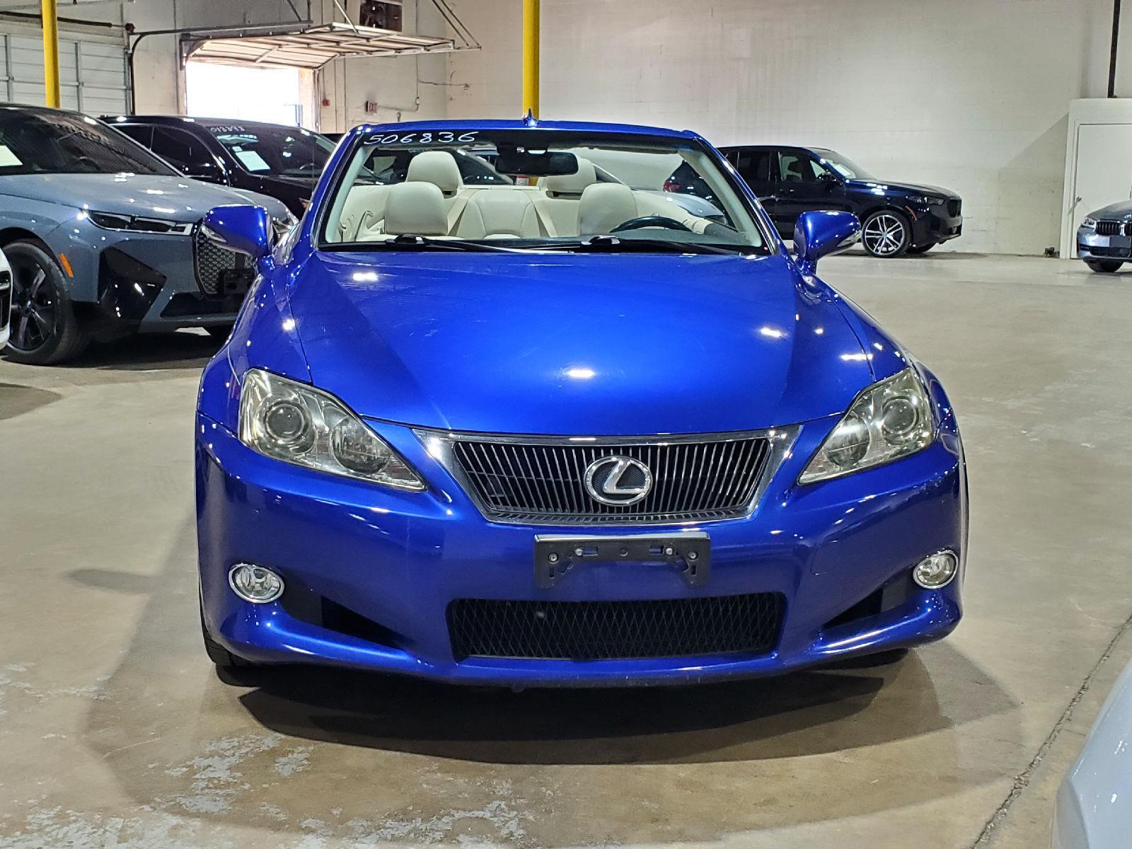 2010 Lexus IS 250C photo 2