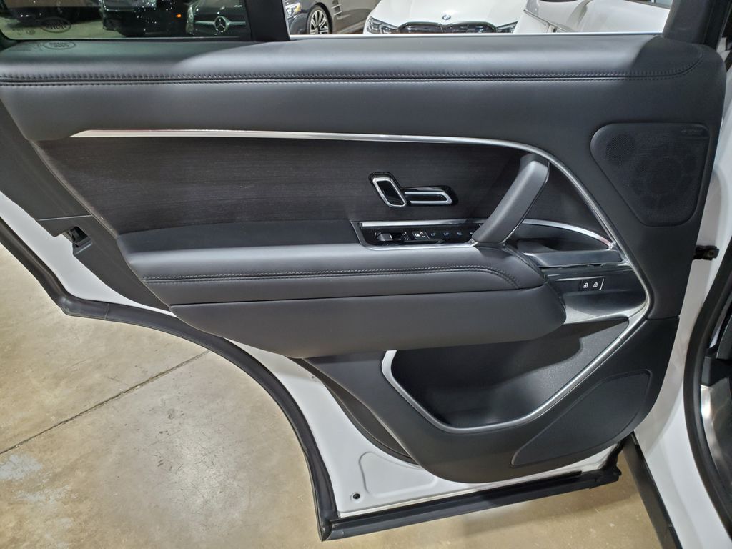 2024 Land Rover Range Rover SE - Photo 29
