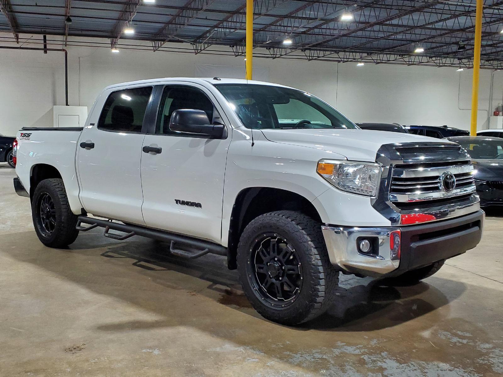2016 Toyota Tundra SR5 photo 3
