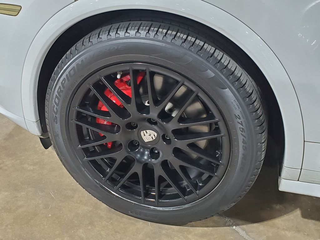 2016 Porsche Cayenne GTS - Photo 42