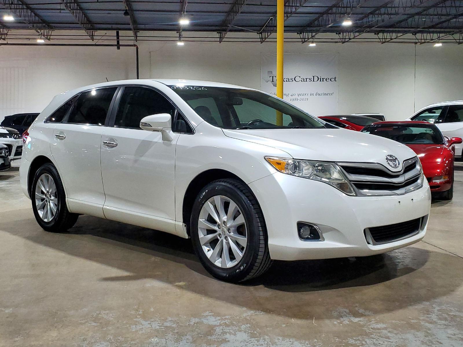 2013 Toyota Venza XLE photo 2