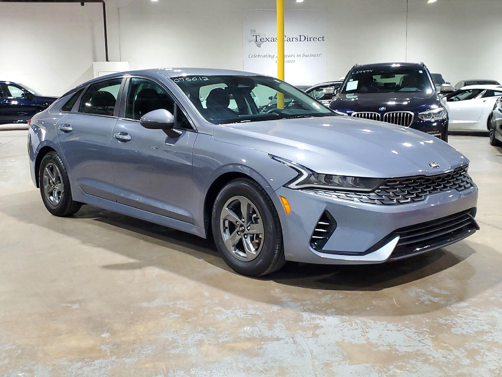 2021 Kia K5 LXS photo 3