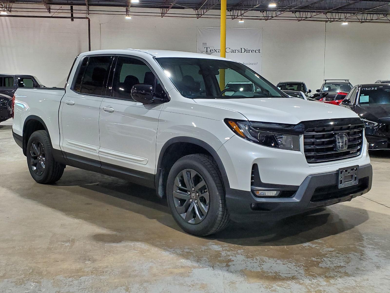 2021 Honda Ridgeline Sport photo 3