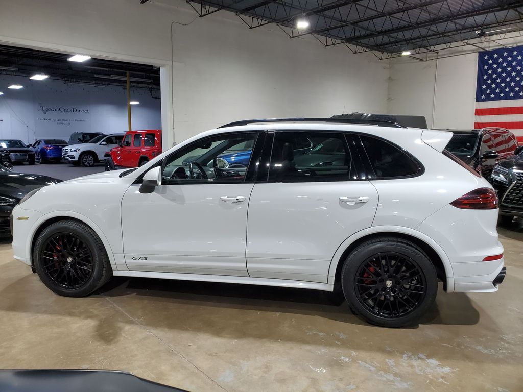 2016 Porsche Cayenne GTS - Photo 13