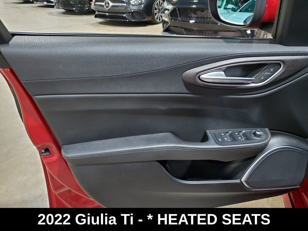 2022 Alfa Romeo Giulia Ti - Photo 8