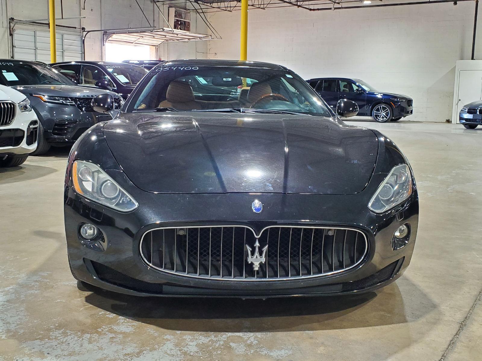 2011 Maserati Granturismo Base photo 2