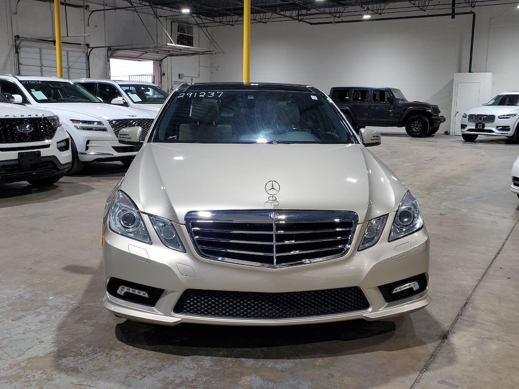 2011 Mercedes Benz E 350 photo 2