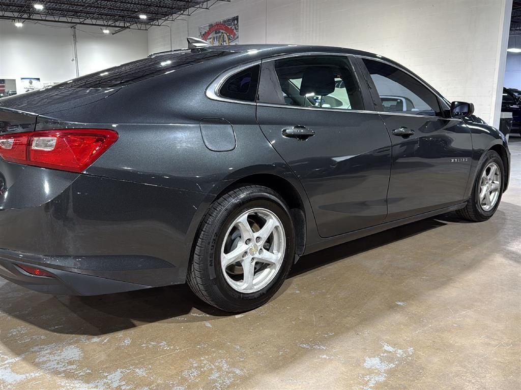 Used 2017 Chevrolet Malibu LS CAMERA/KEYLESS START/36MPG Sedan