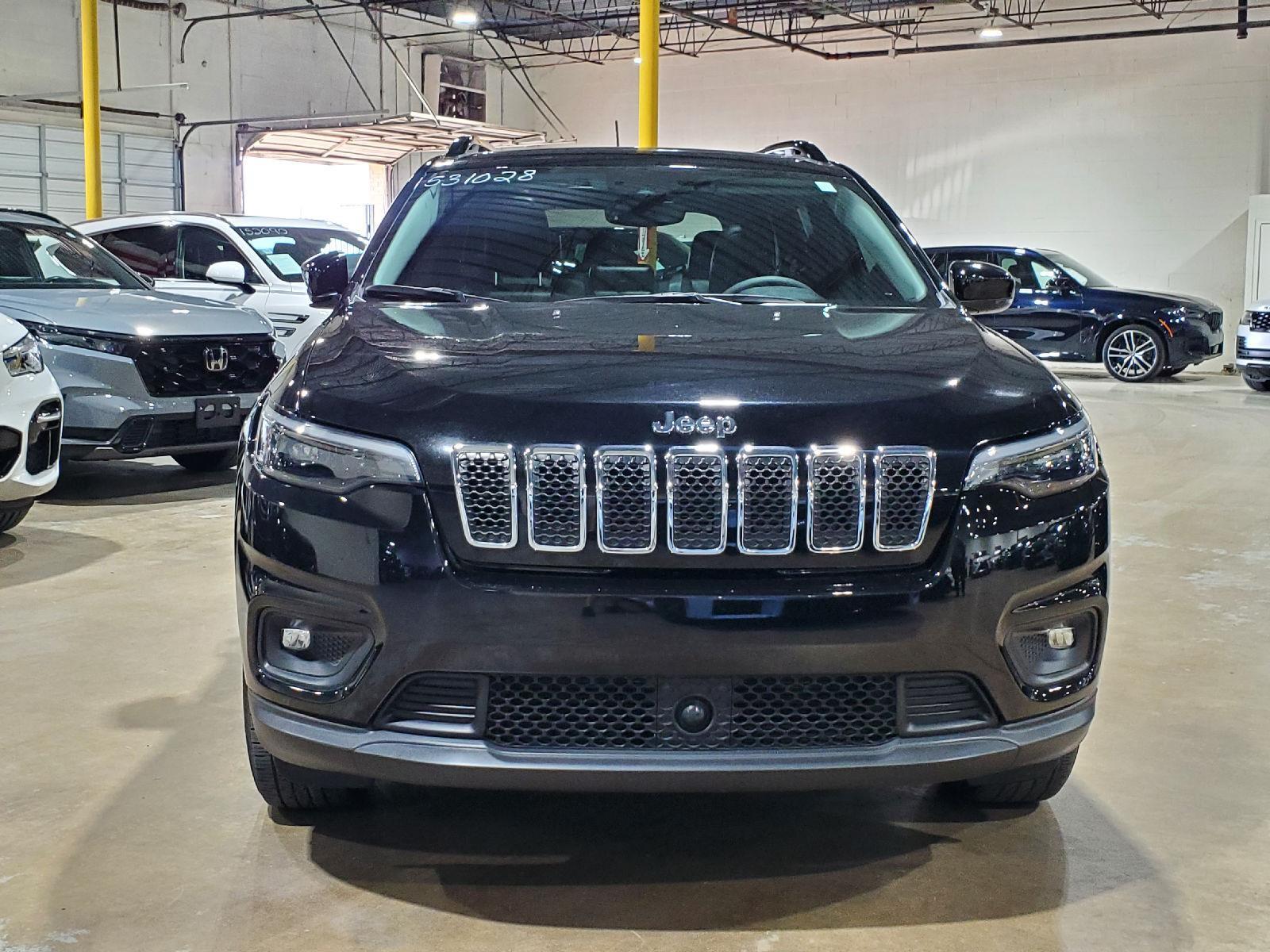 2022 Jeep Cherokee Latitude Lux photo 2