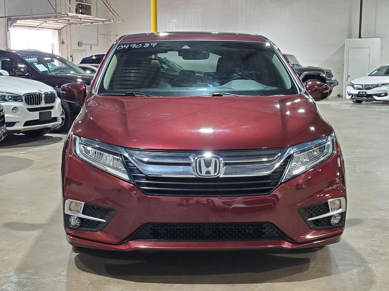 2020 Honda Odyssey Elite photo 2