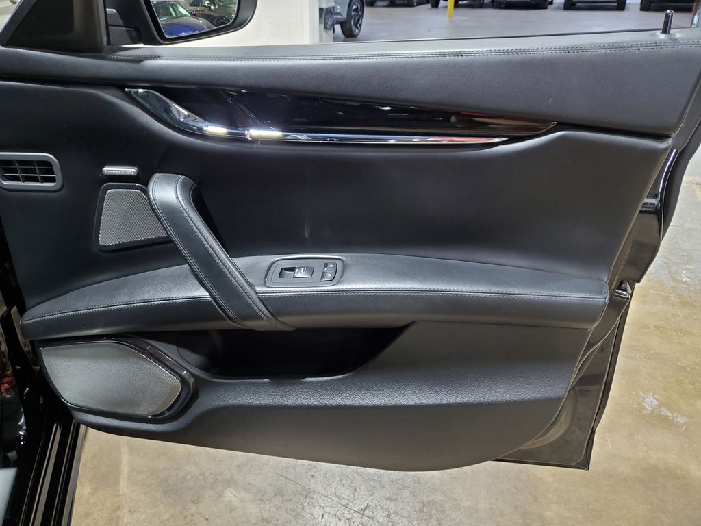 2018 Maserati Quattroporte S GranSport - Photo 16