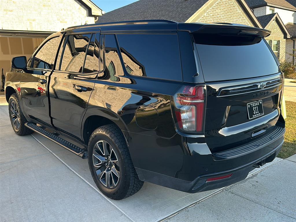 2023 Chevrolet Tahoe Z71 photo 2