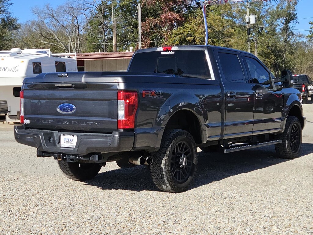 Used 2019 Ford Super Duty F-250 SRW LARIAT Truck Crew Cab