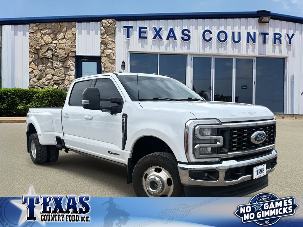 Used 2024 Ford Super Duty F-350 DRW LARIAT Truck Crew Cab