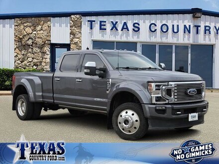 2022 Ford Super Duty F-450 DRW Platinum Truck Crew Cab