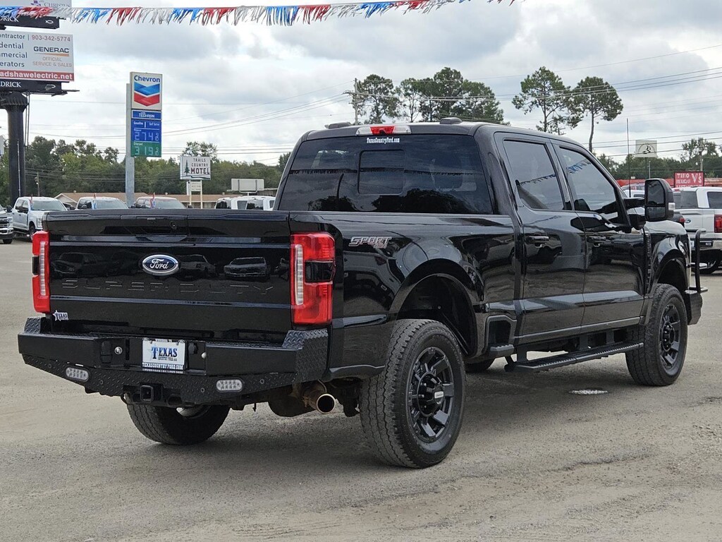Used 2024 Ford Super Duty F-250 SRW LARIAT Truck Crew Cab