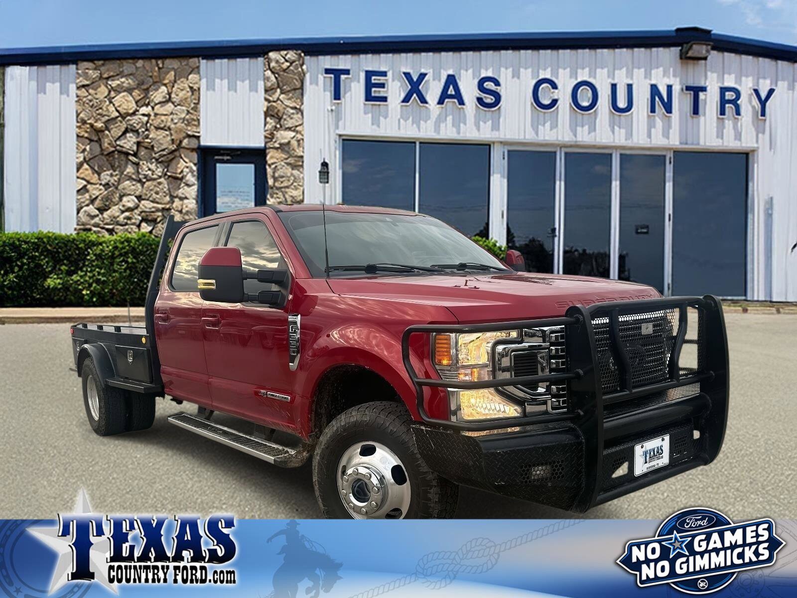 2022 Ford F-350 Super Duty Lariat's photo