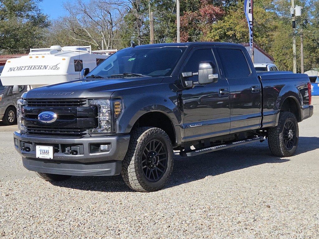 Used 2019 Ford Super Duty F-250 SRW LARIAT Truck Crew Cab
