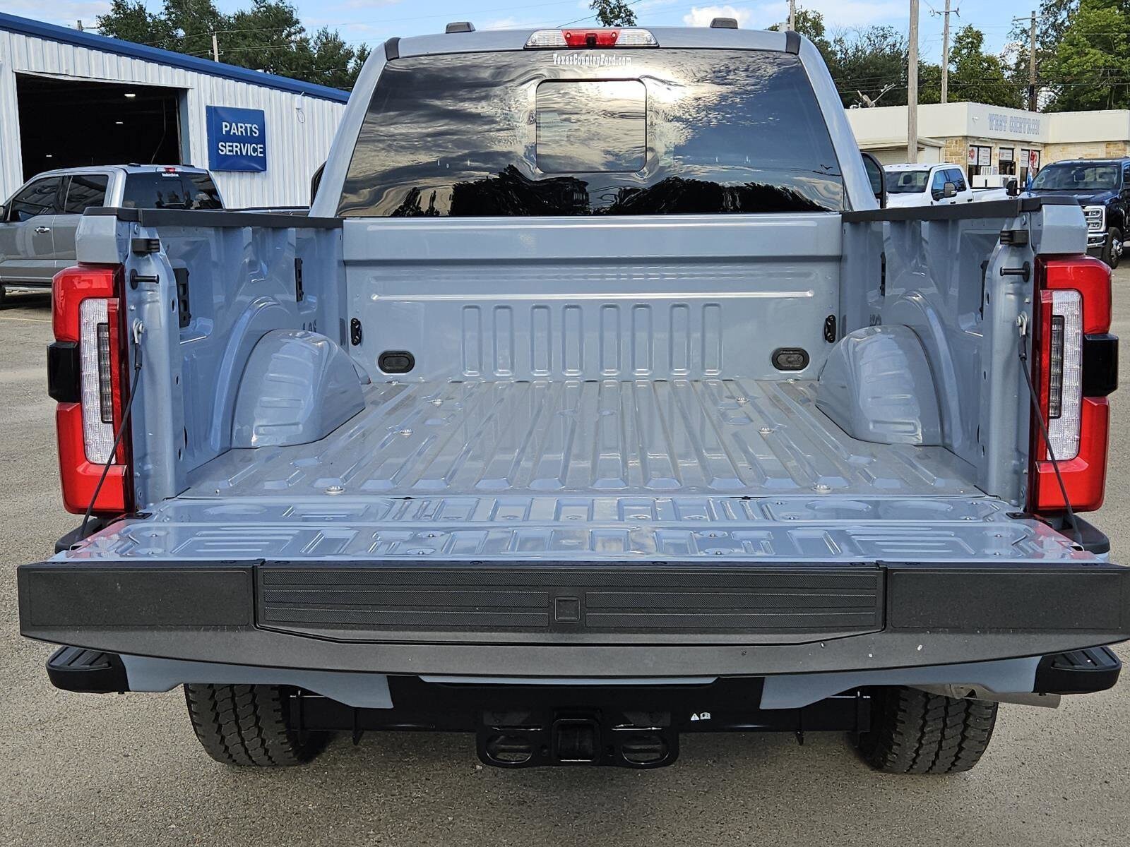 2026 Ford F-250 Super Duty Platinum - Photo 8