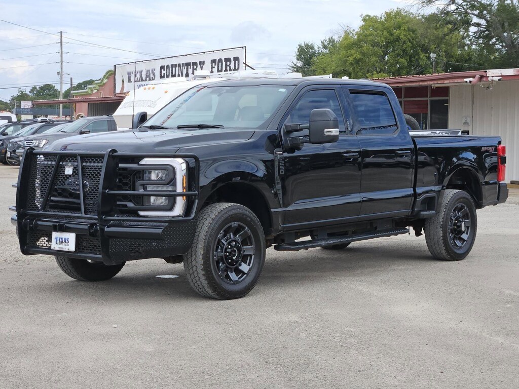 Used 2024 Ford Super Duty F-250 SRW LARIAT Truck Crew Cab