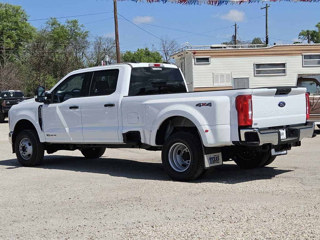 New 2026 Ford F-350 Truck Crew Cab