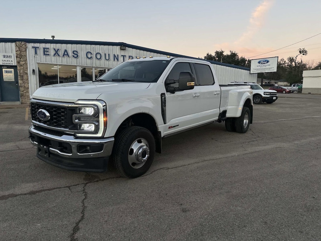 Used 2024 Ford Super Duty F-350 DRW LARIAT Truck Crew Cab