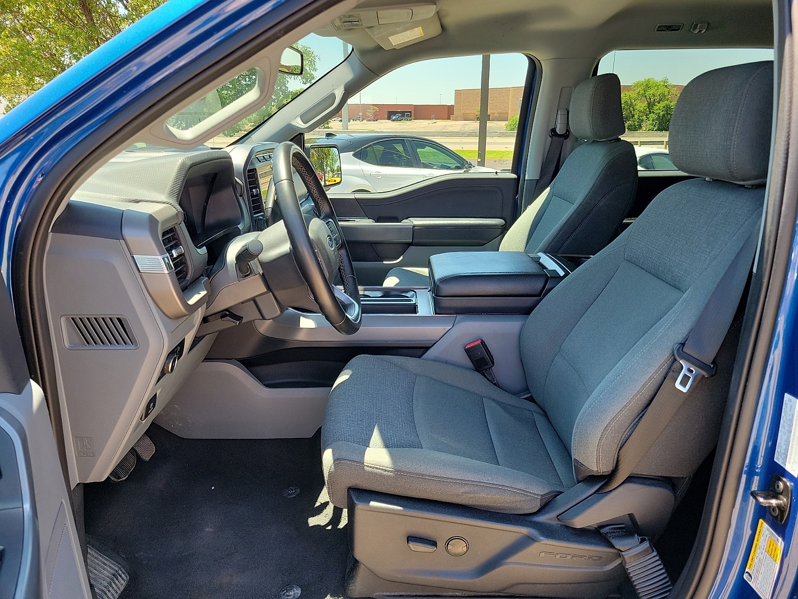 2024 Ford F-150 XLT - Photo 12