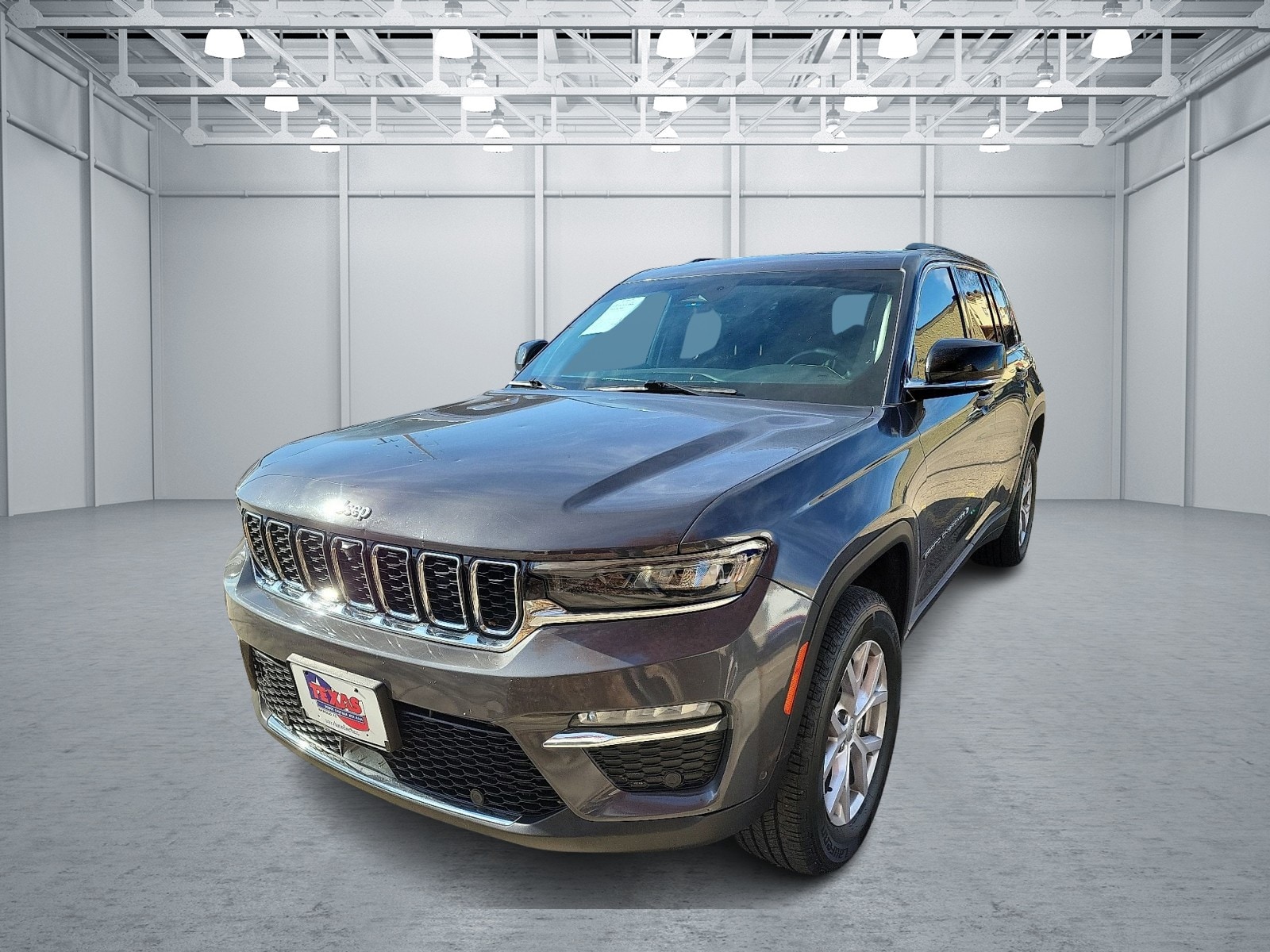 2022 Jeep Grand Cherokee Limited's photo