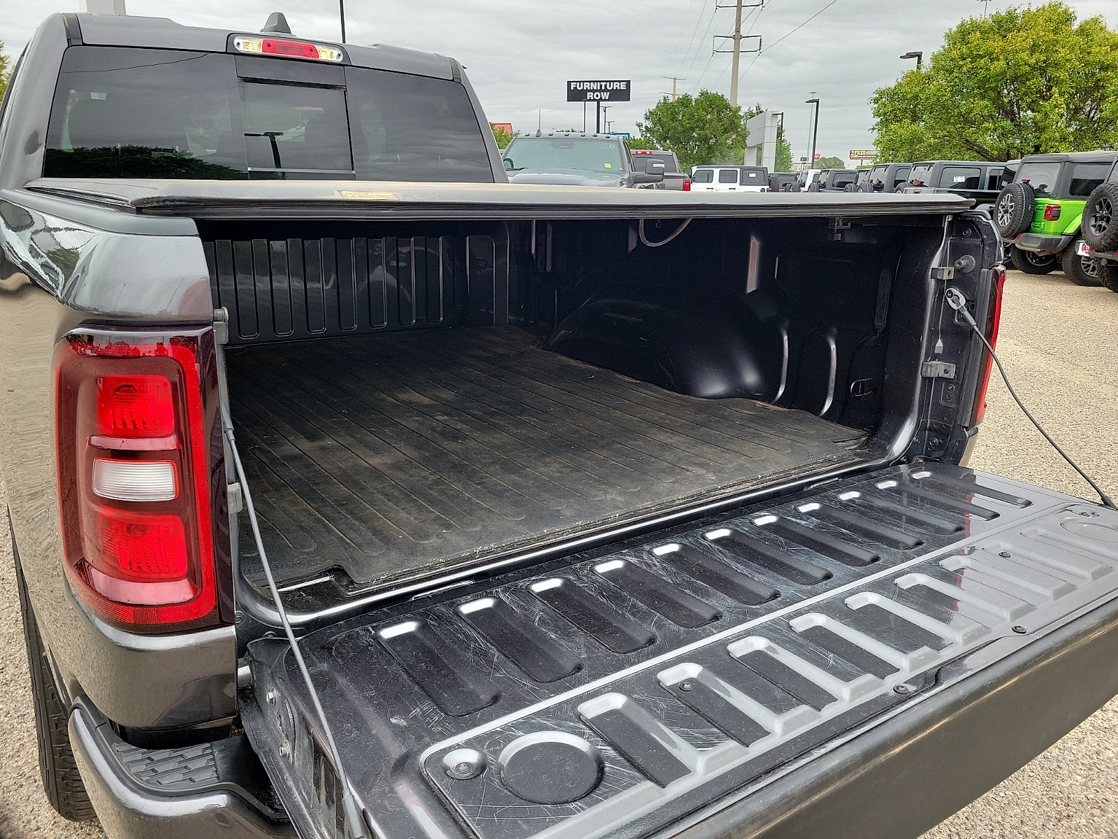 2025 RAM Ram 1500 Pickup Tradesman - Photo 8
