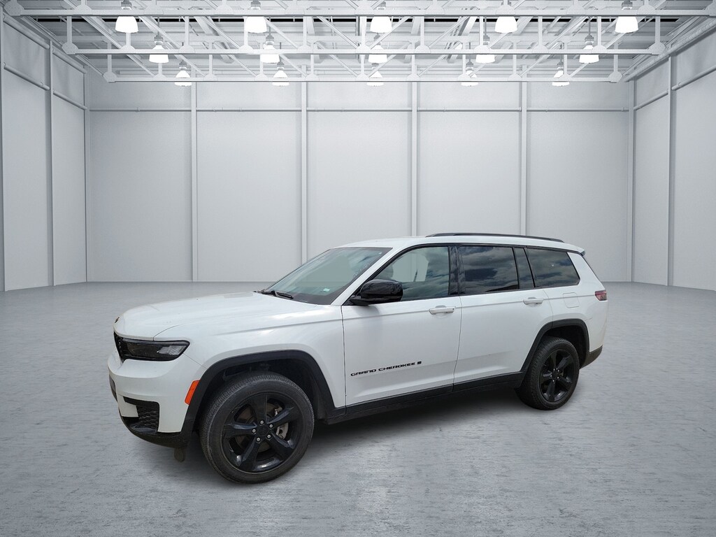 Used 2023 Jeep Grand Cherokee L L Laredo SUV