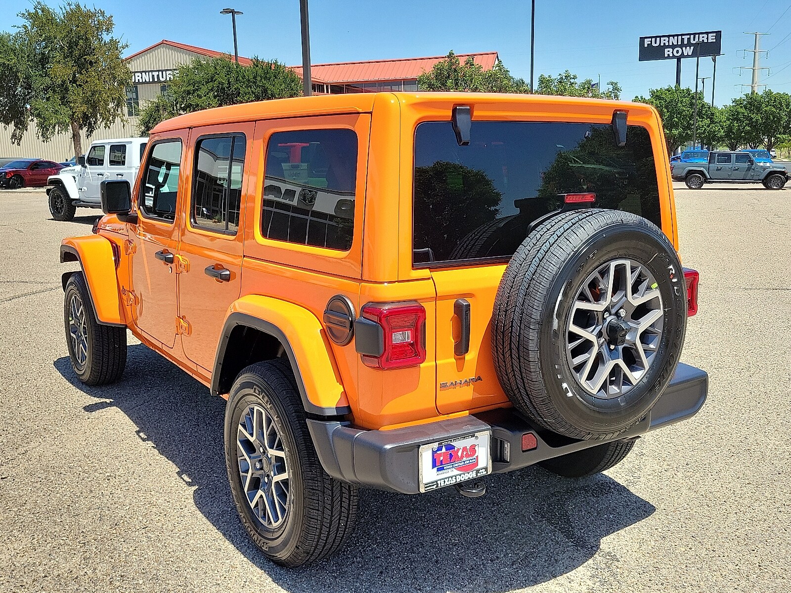 2025 Jeep Wrangler Sahara photo 2