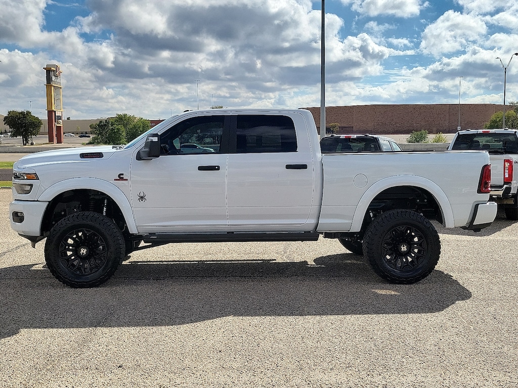 New 2025 Ram 2500 BIG HORN CREW CAB 4X4 6'4 BOX Pickup