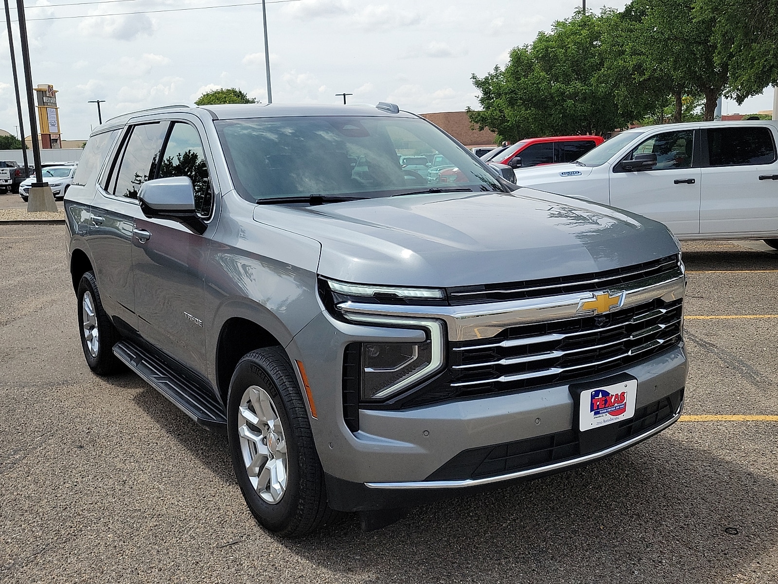 2025 Chevrolet Tahoe LT - Photo 6