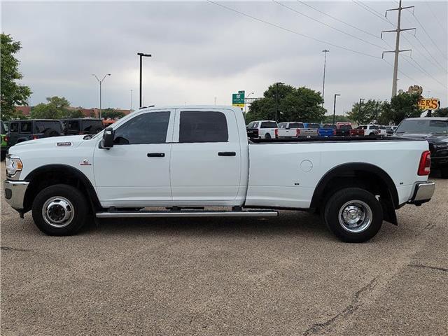 2024 Ram 3500 Tradesman photo 2