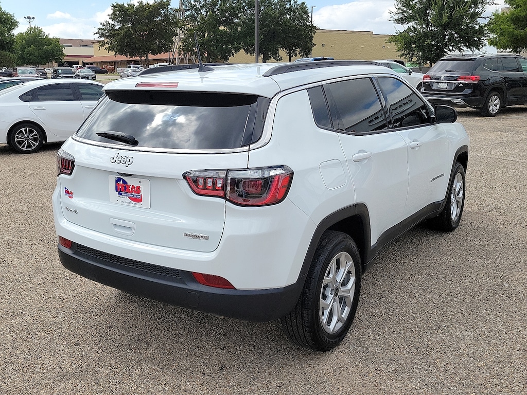 Used 2025 Jeep Compass Latitude SUV
