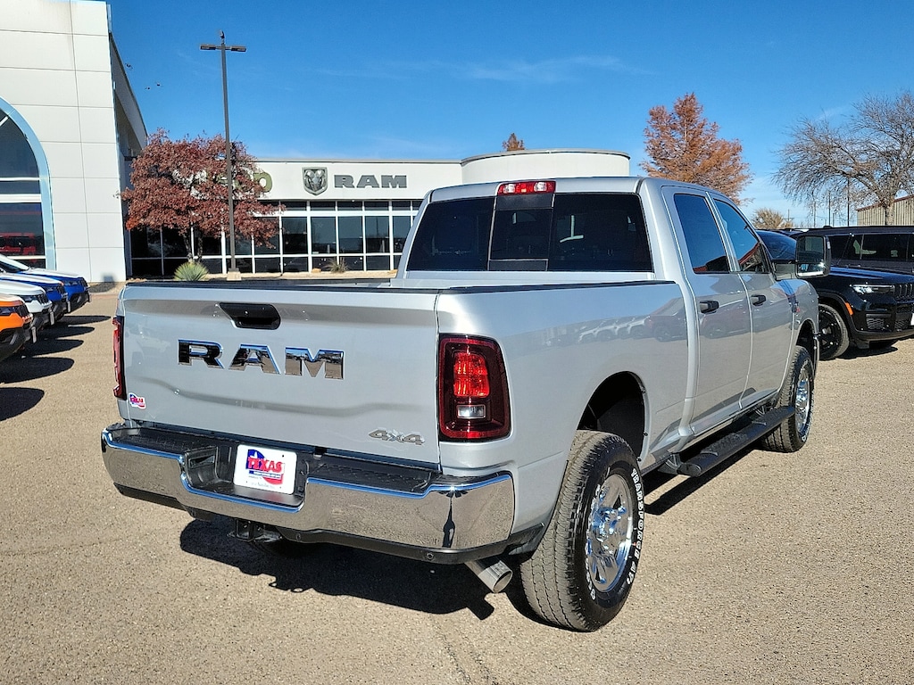 New 2026 Ram 2500 TRADESMAN CREW CAB 4X4 6'4 BOX Pickup