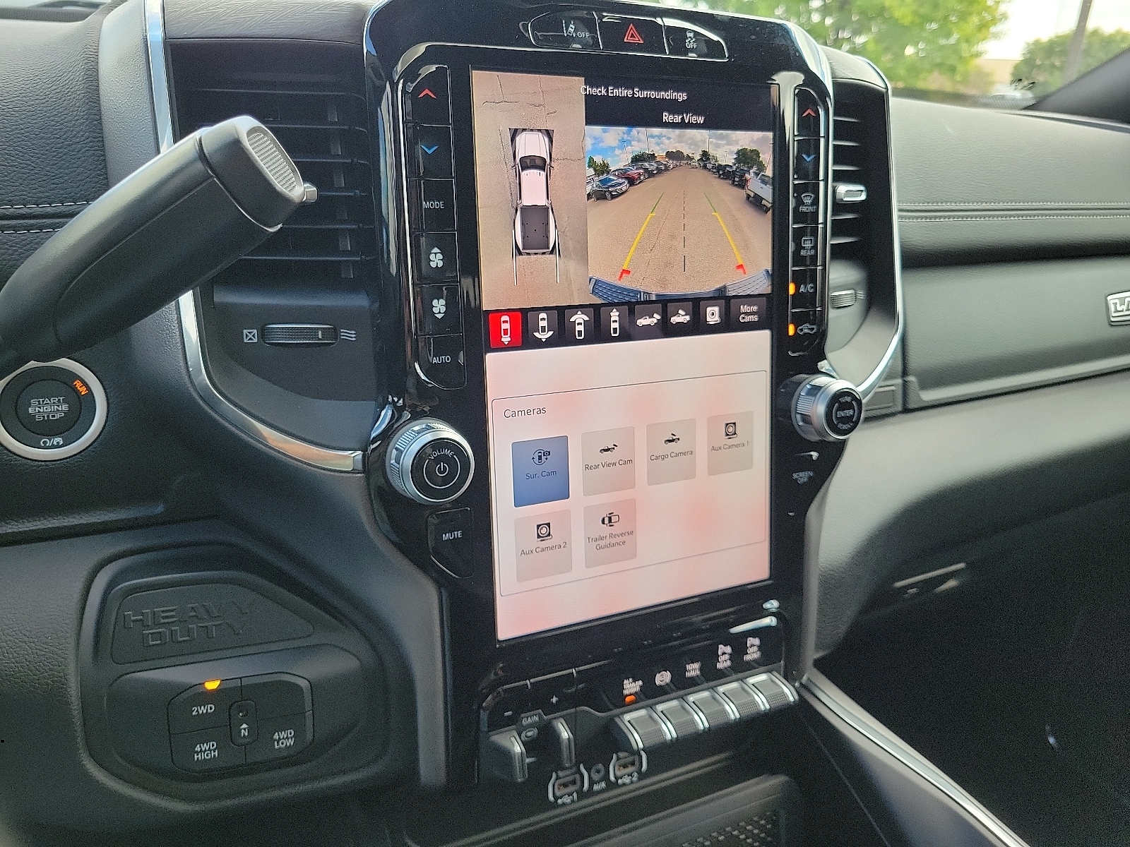 2026 RAM 3500 Laramie - Photo 14