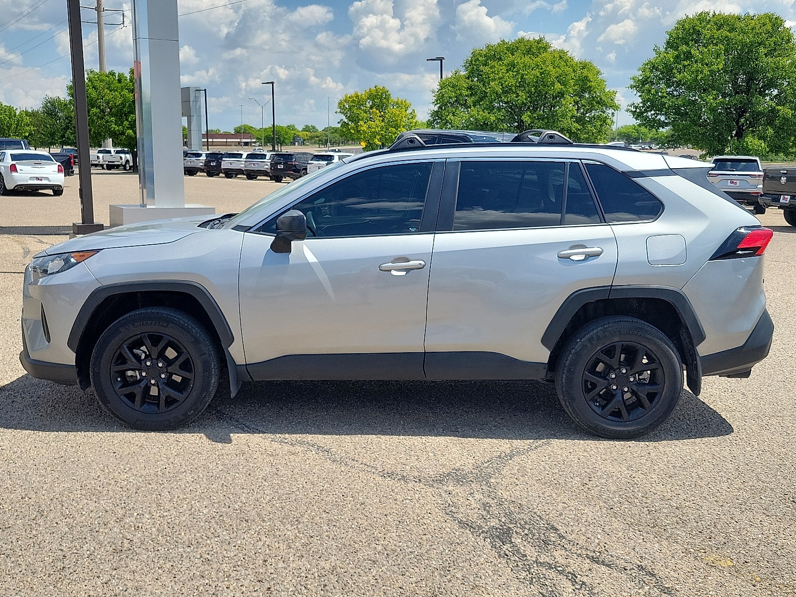 Used 2021 Toyota RAV4 LE with VIN 2T3H1RFV0MW177737 for sale in Amarillo, TX