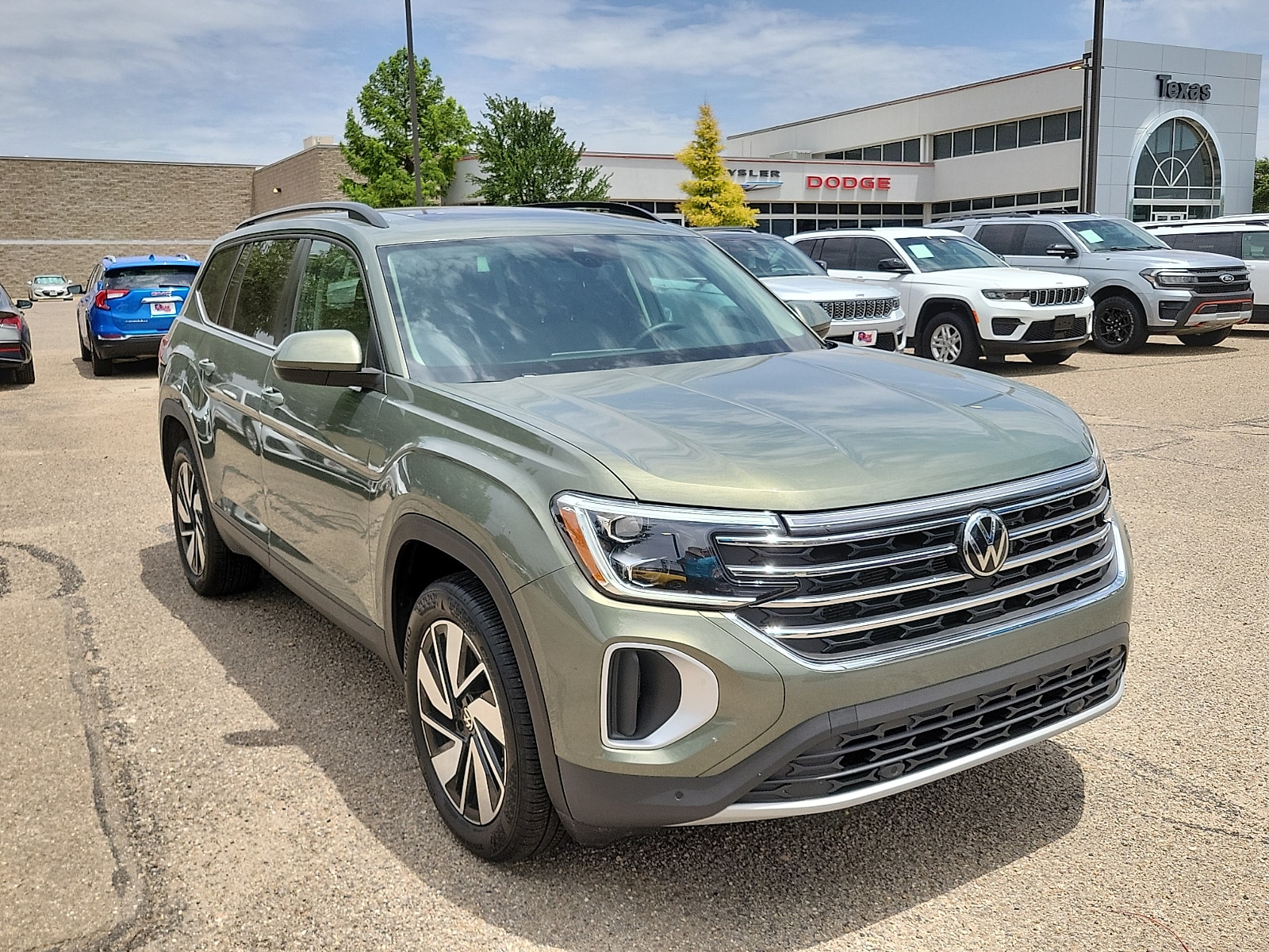 2026 Volkswagen Atlas SE w/Tech - Photo 6