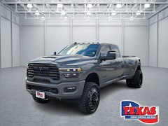 2026 Ram 3500 LARAMIE CREW CAB 4X4 8' BOX Pickup